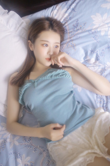 男朋友弄湿我还问我哪里难受